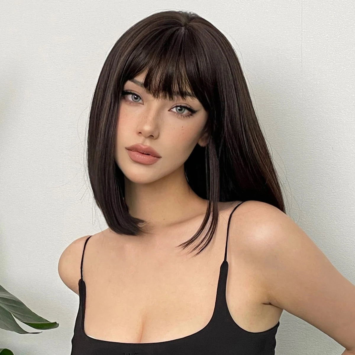 JONRENAU© Short Bob Straight Wig Synthetic Natural Hair with Bangs✨️